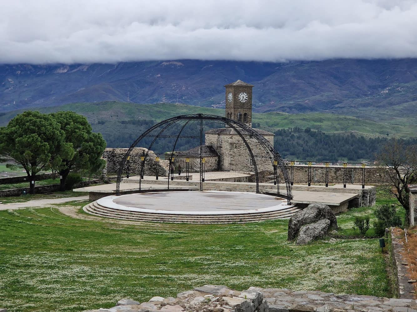 Gjirokasterin linna Albaniassa