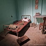 Huone Tiranan bunkkerimuseossa